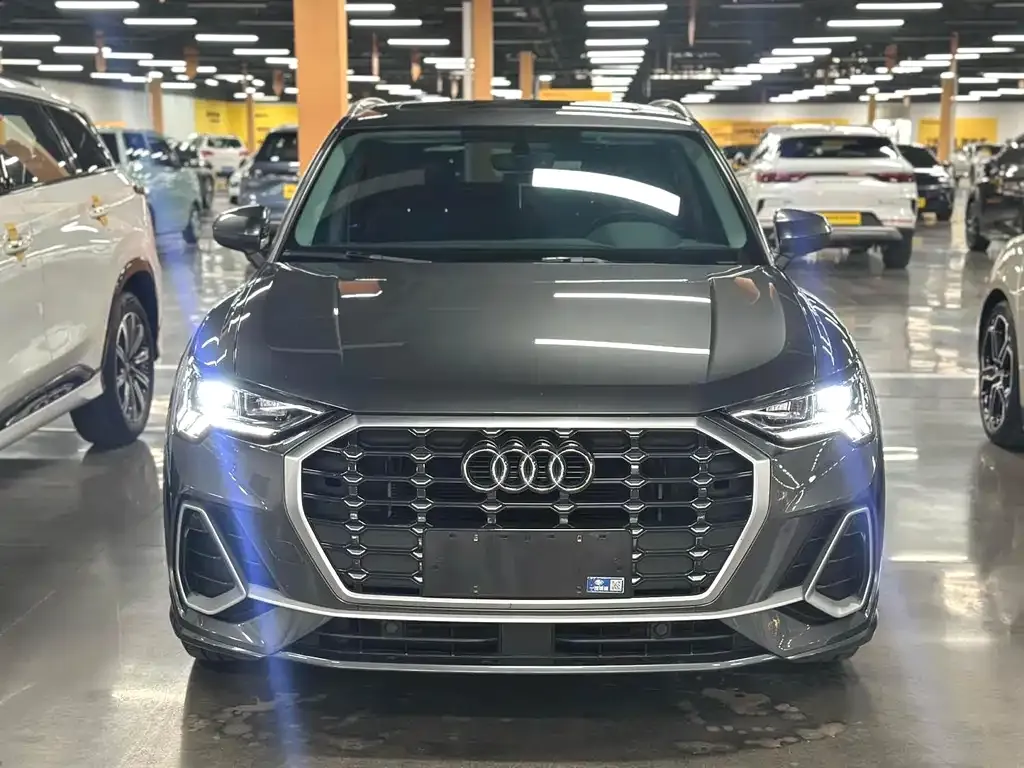 Audi Q3 — фото 7