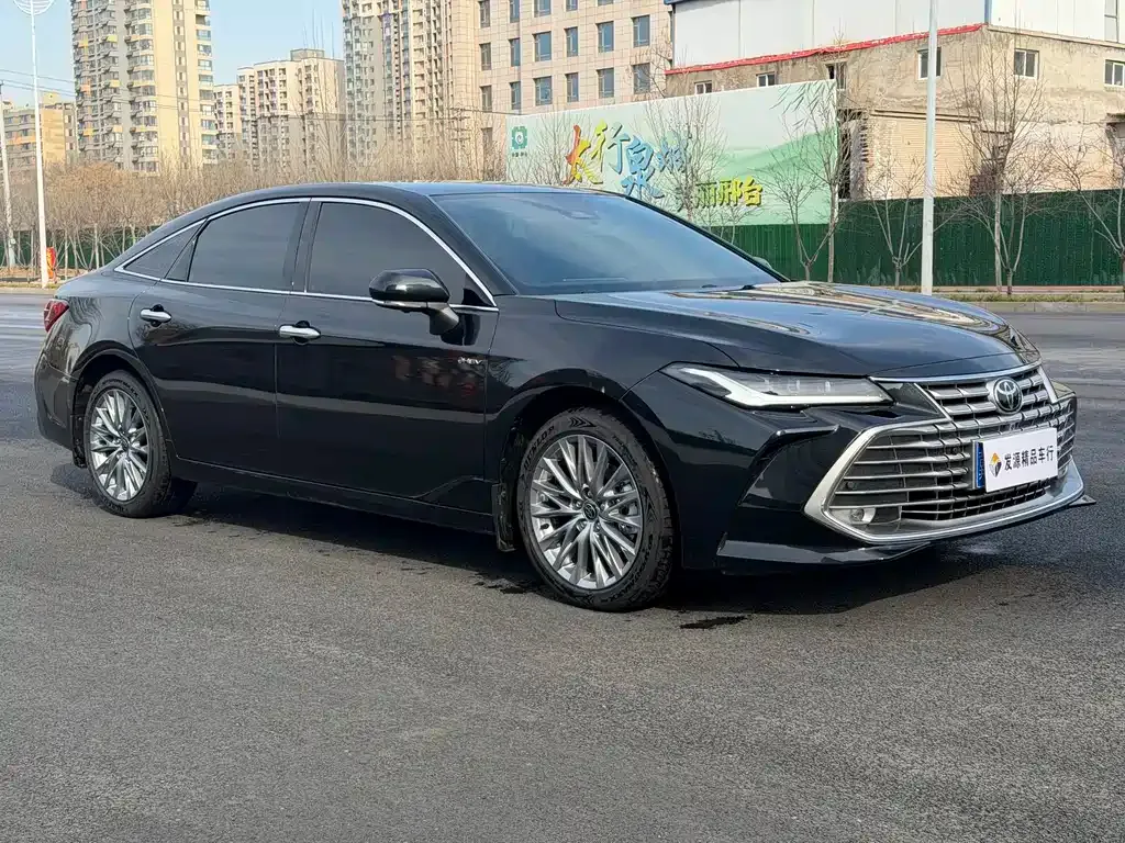 Toyota Avalon — фото 10