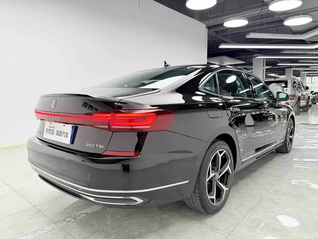 Volkswagen Passat — фото 3