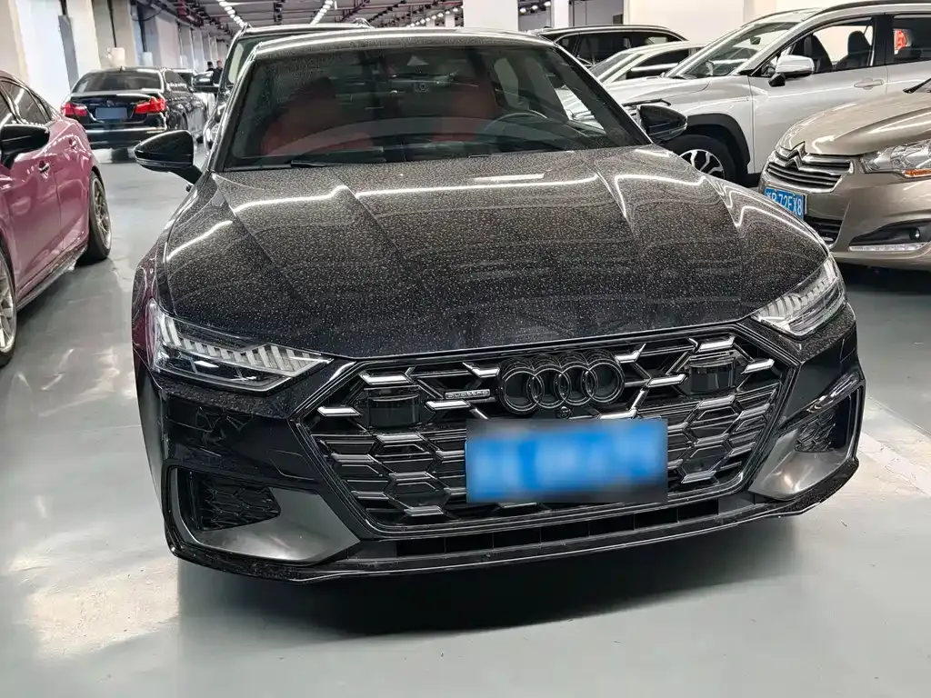 Audi A7L — фото 6
