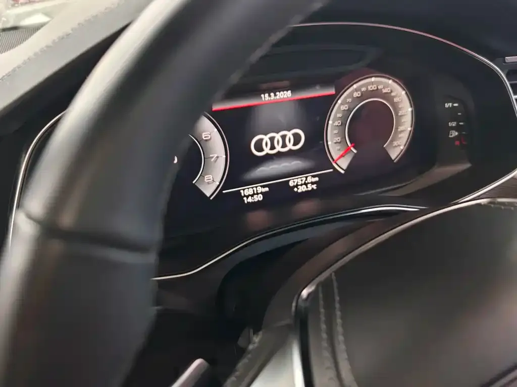 Audi A7L — фото 2