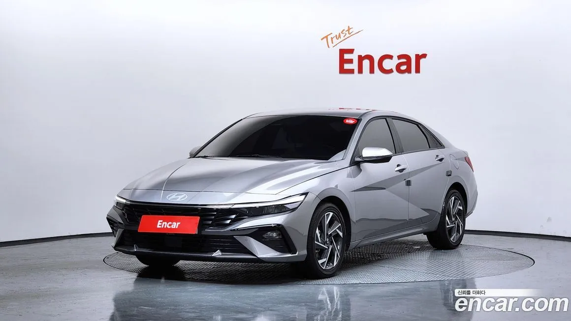 Hyundai AVANTE — фото 1