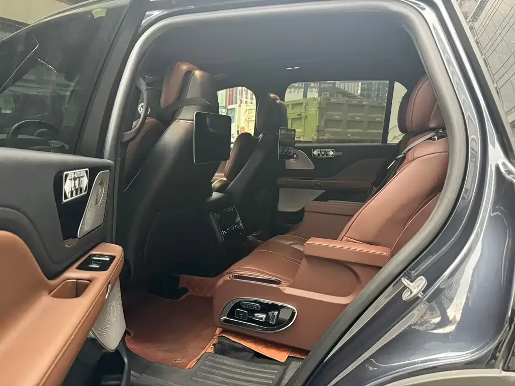 Lincoln Aviator 2021 из CN, фото 9