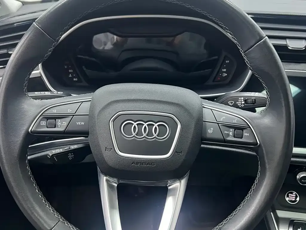 Audi Q3 — фото 3