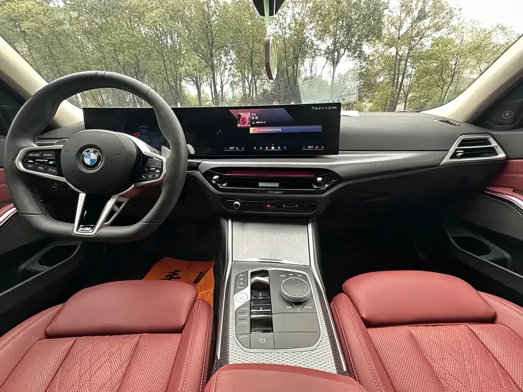 BMW 3 Series 2024 из CN, фото 10