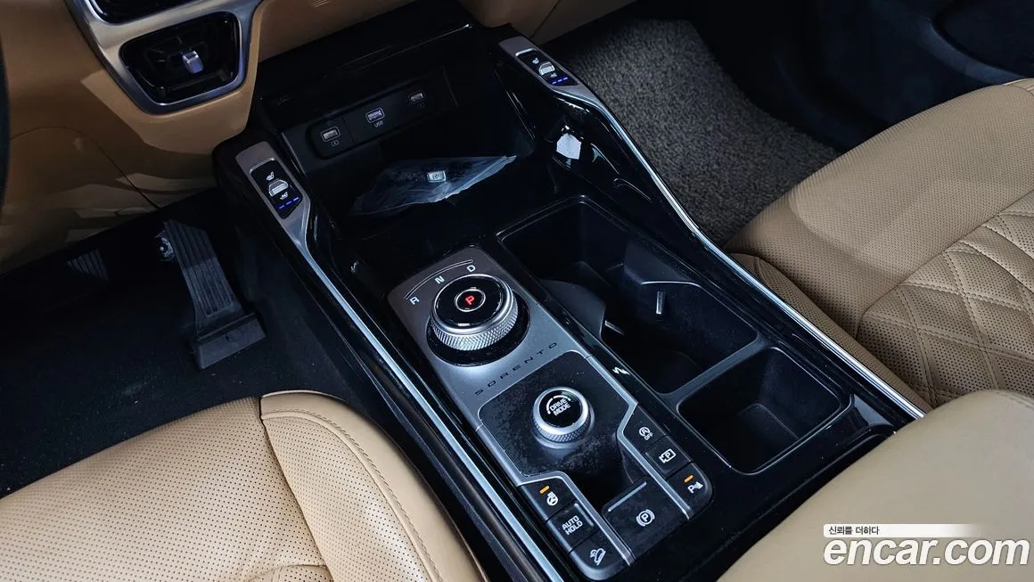 Kia Sorento — фото 6