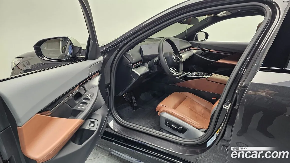 BMW i5 — фото 7