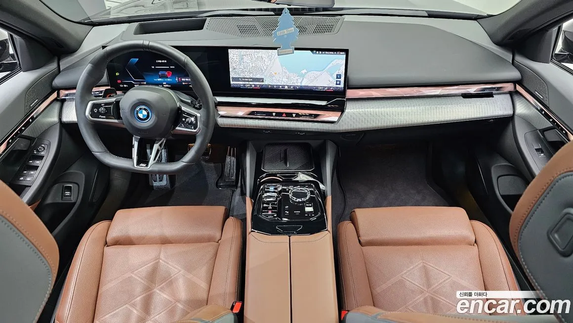 BMW i5 — фото 9