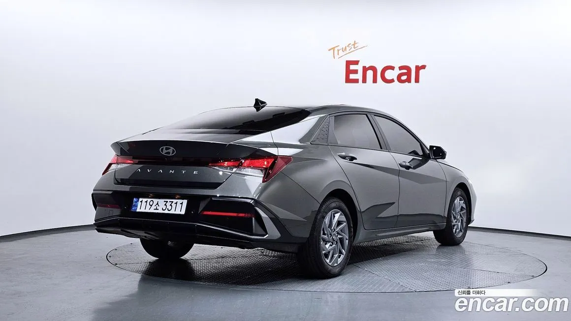Hyundai AVANTE — фото 2