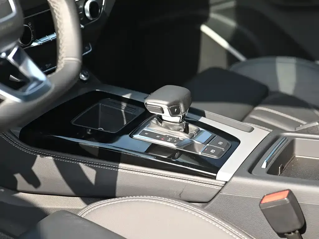 Audi Q5L 2023 из CN, фото 10