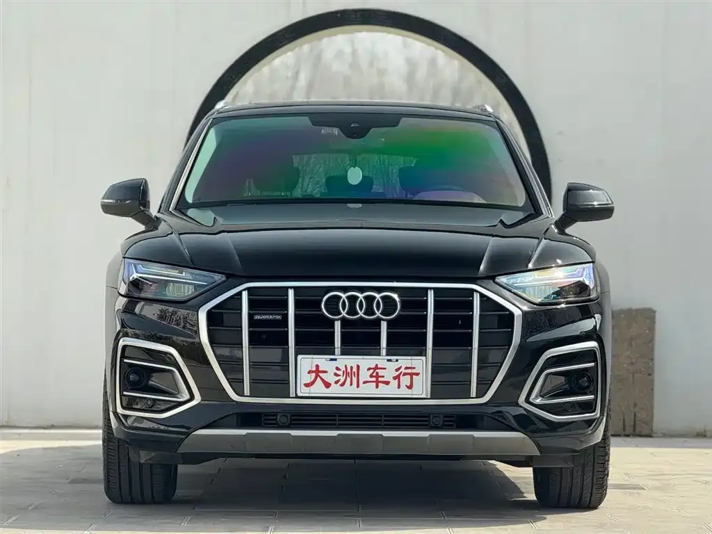 Audi Q5L — фото 8