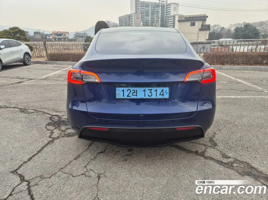 Tesla Model Y 2024 из KR, фото 10