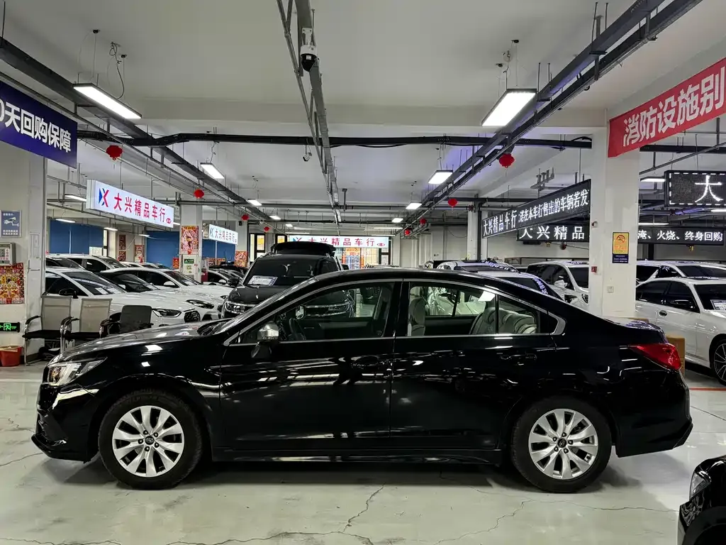Subaru Legacy 2021 из CN, фото 6