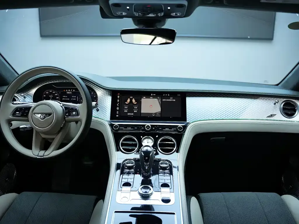Bentley Continental 2024 из CN, фото 9