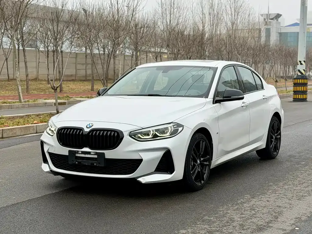 BMW 1 Series — фото 1