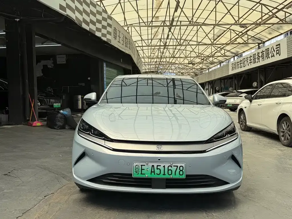 BYD Qin L — фото 1