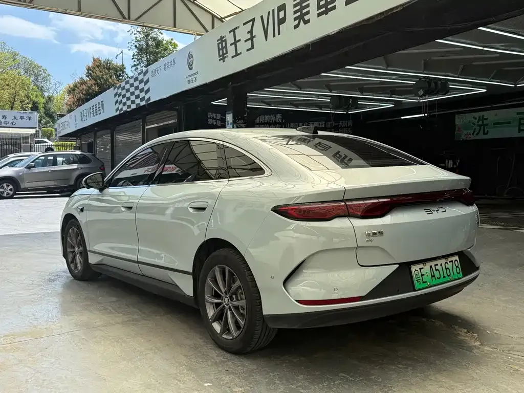 BYD Qin L — фото 5