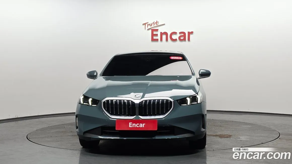 BMW 5-Series 2024 из KR, фото 2