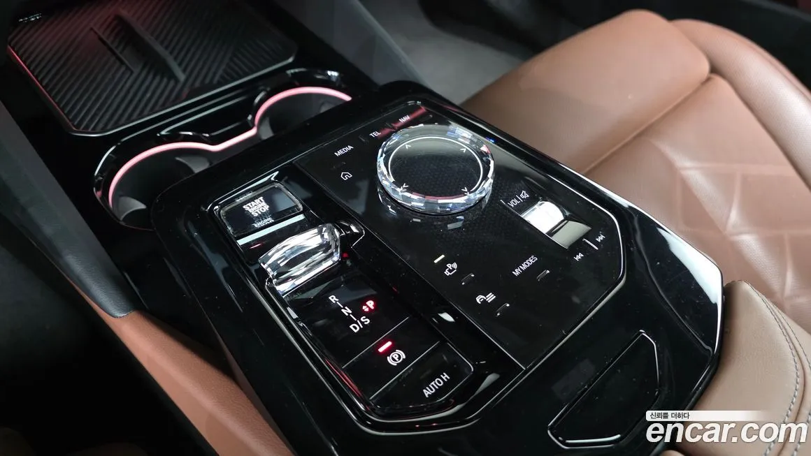 BMW 5-Series 2024 из KR, фото 8