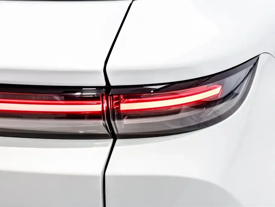 Li Auto i6 — фото 7