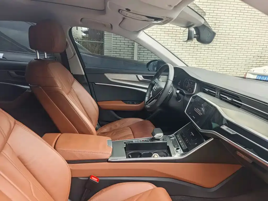 Audi A6L 2021 из CN, фото 8