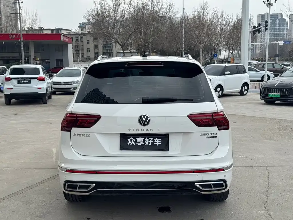 Volkswagen Tiguan L — фото 4