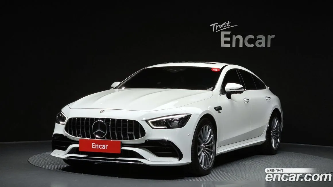 Mercedes-Benz AMG GT — фото 1