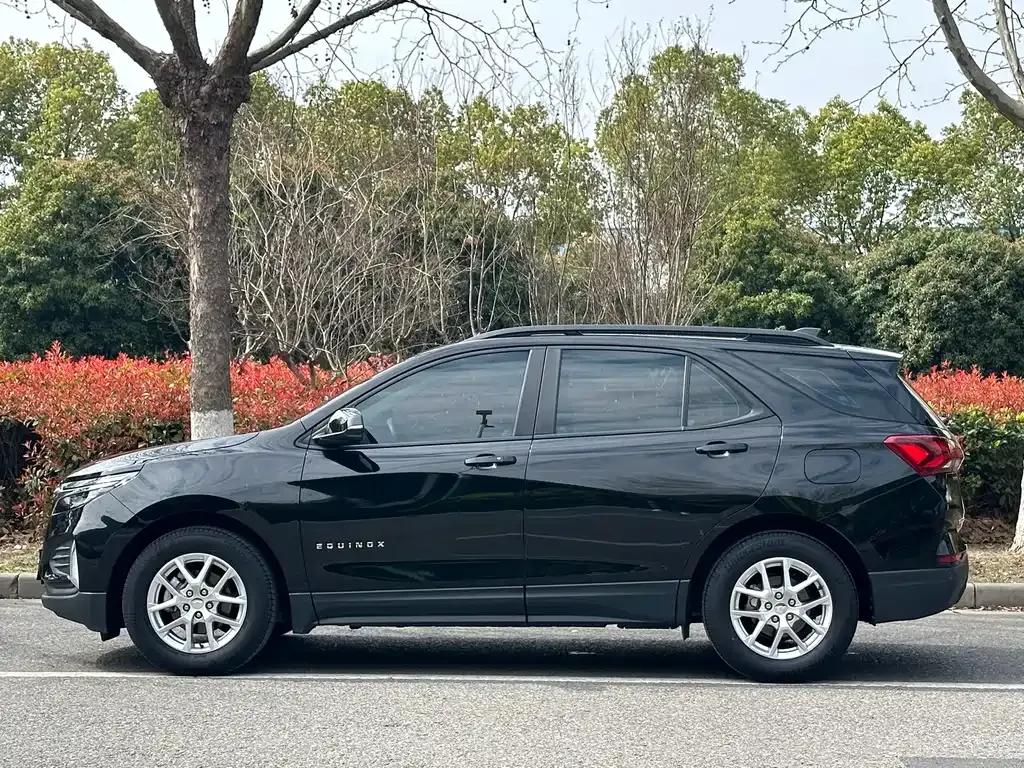 Chevrolet Equinox — фото 10