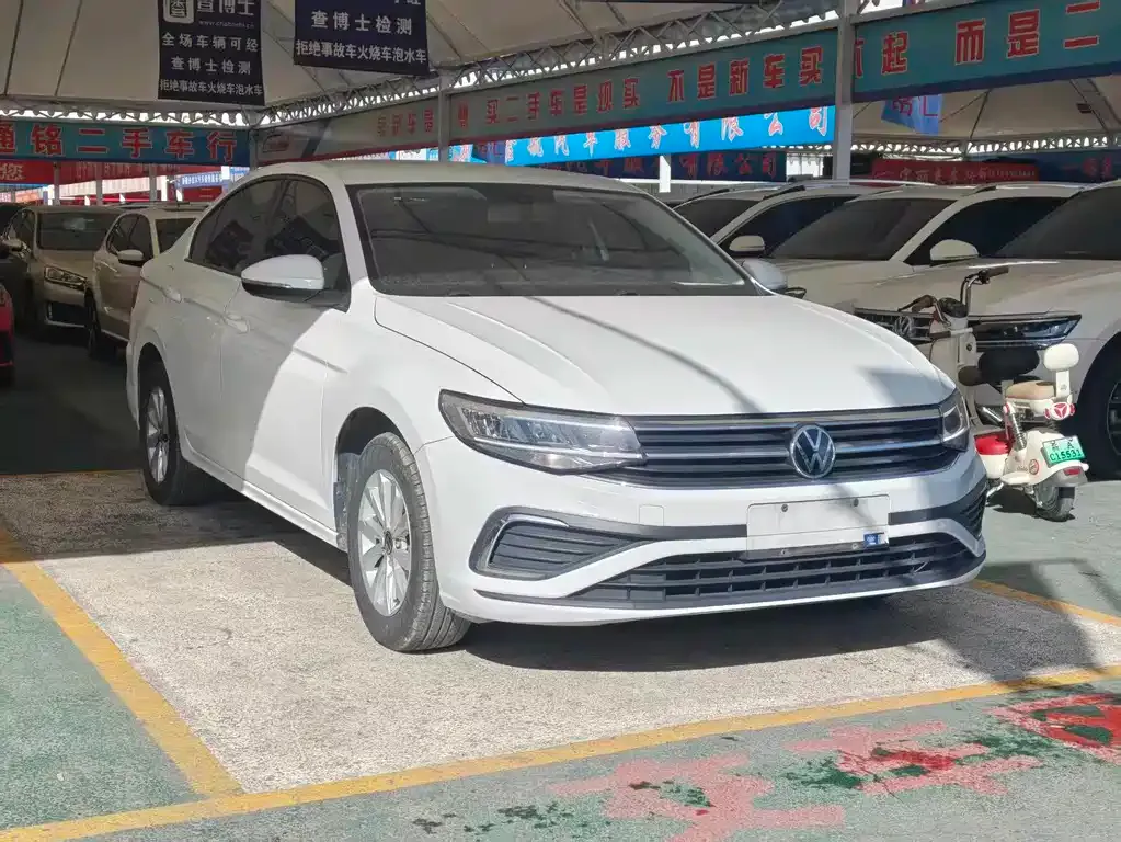 Volkswagen Bora 2023 из CN, фото 9