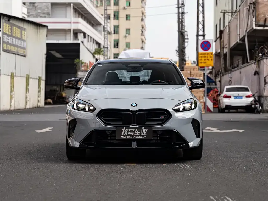 BMW M235L 2025 из CN, фото 5