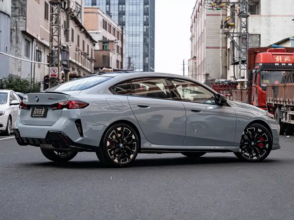 BMW M235L 2025 из CN, фото 4