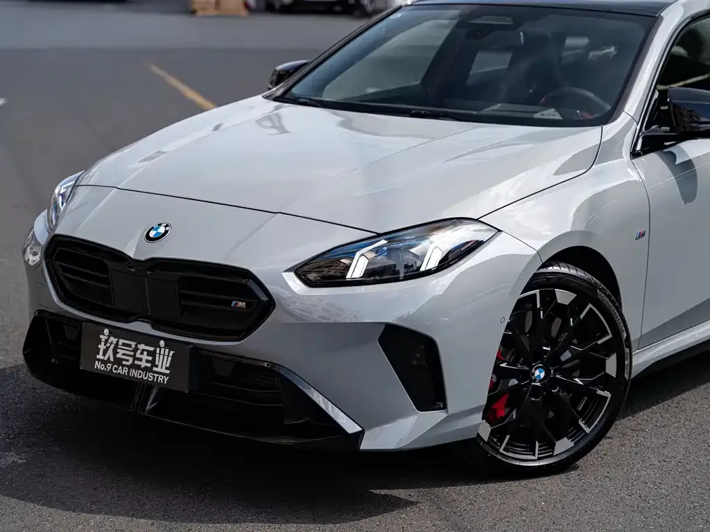 BMW M235L 2025 из CN, фото 6