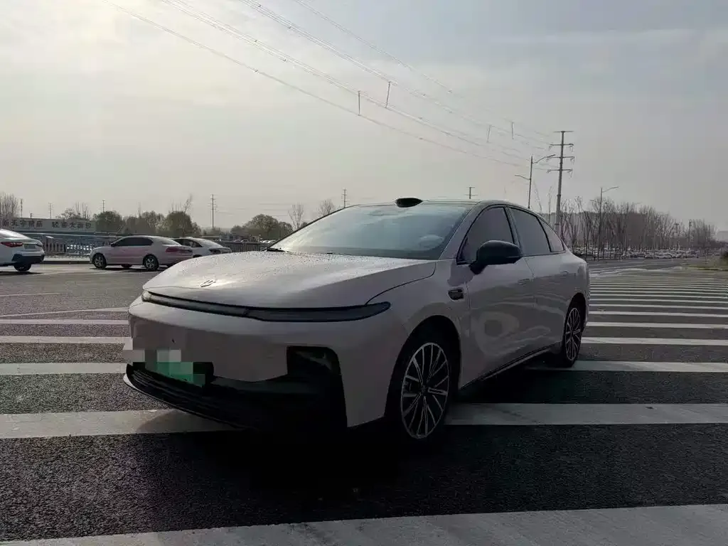 Leapmotor B01
