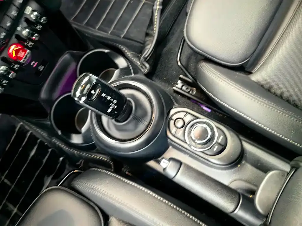 MINI Cooper (3-door) 2023 из CN, фото 7