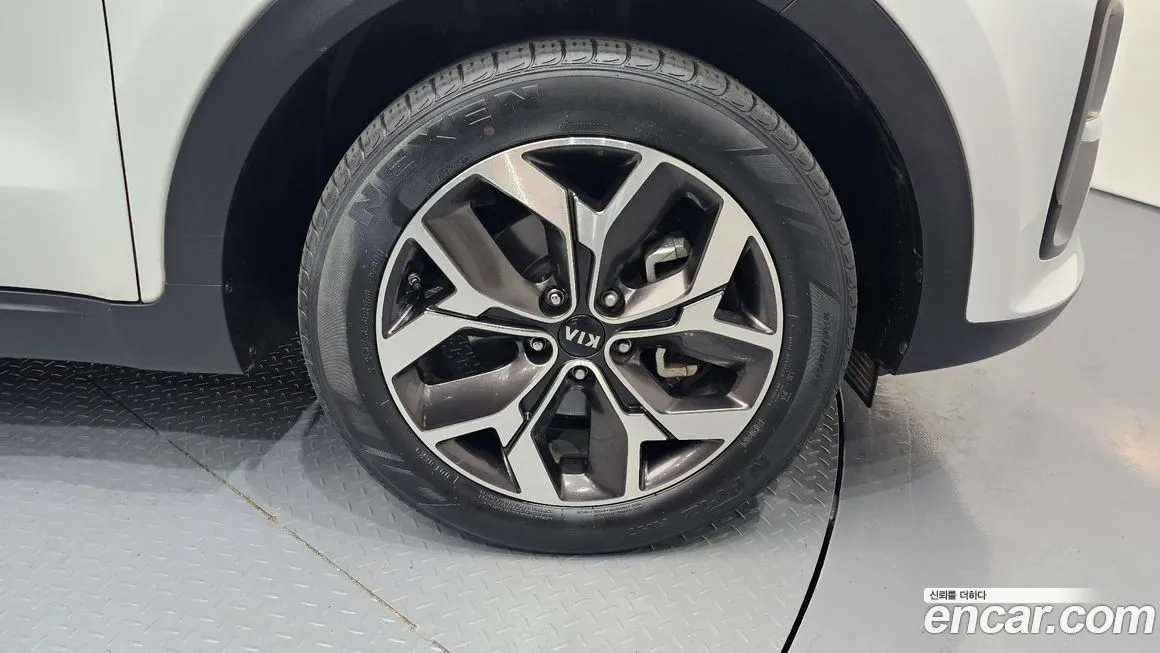 Kia Sportage — фото 7