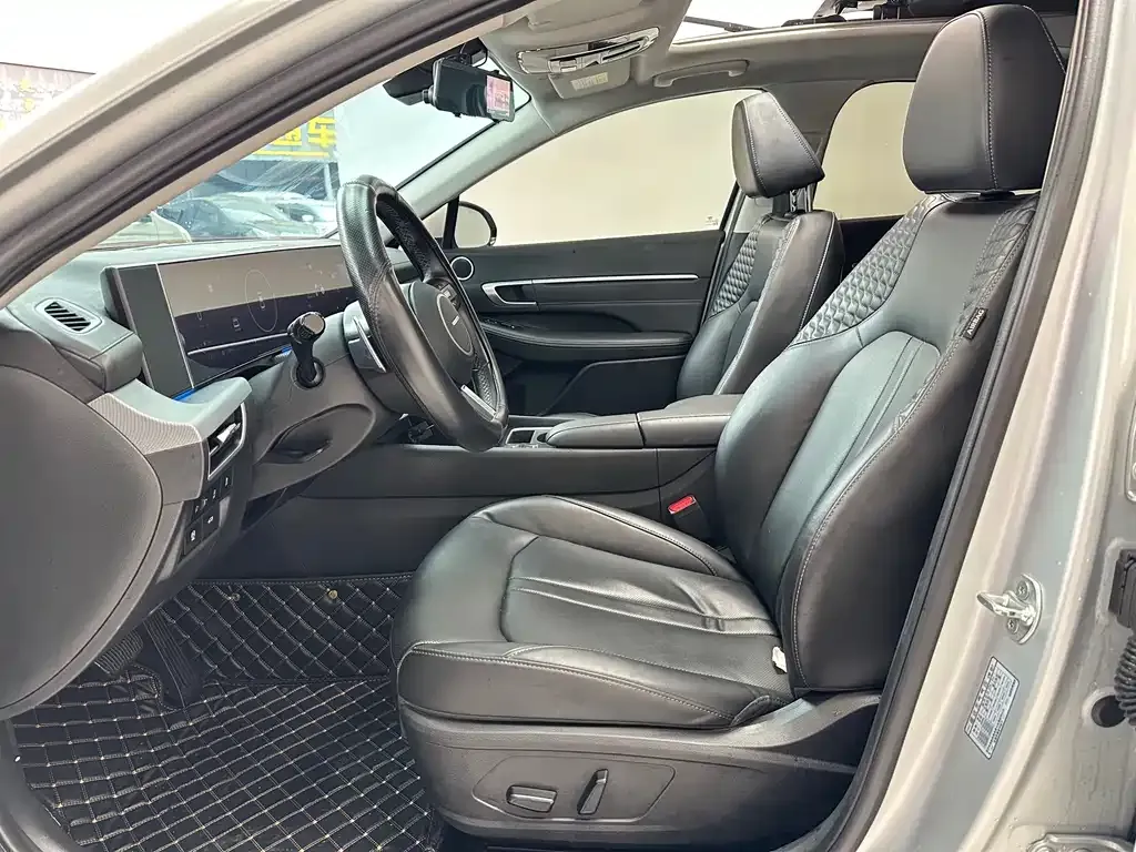 Hyundai Sonata — фото 4