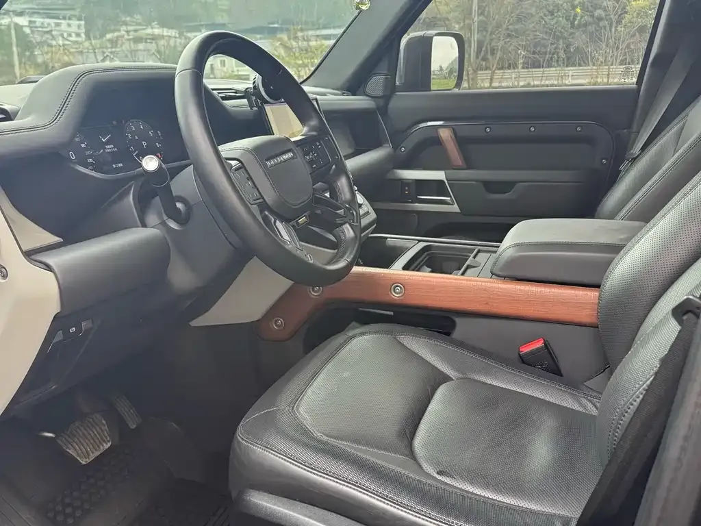 Land Rover Defender 2023 из CN, фото 3