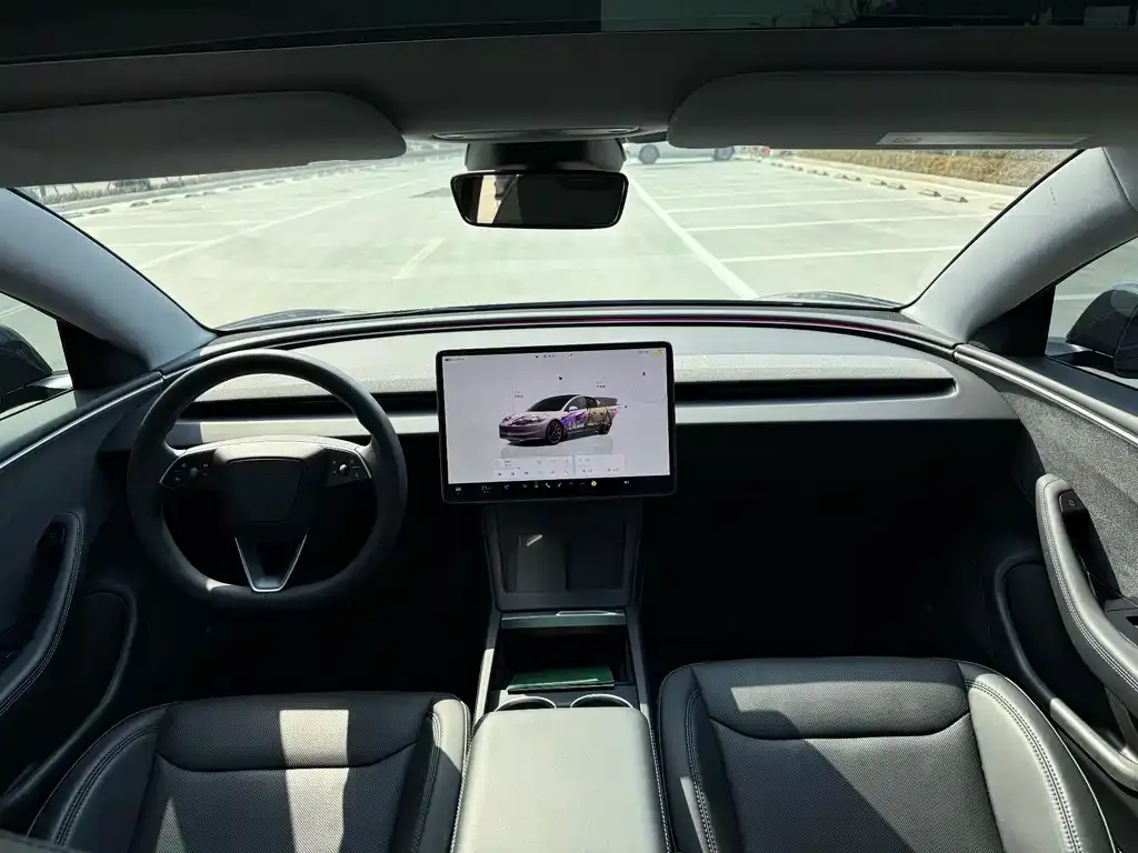 Tesla Model 3 — фото 2