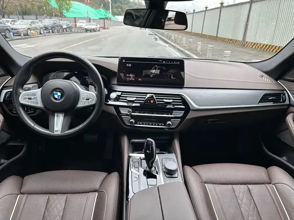 BMW 5 Series — фото 3