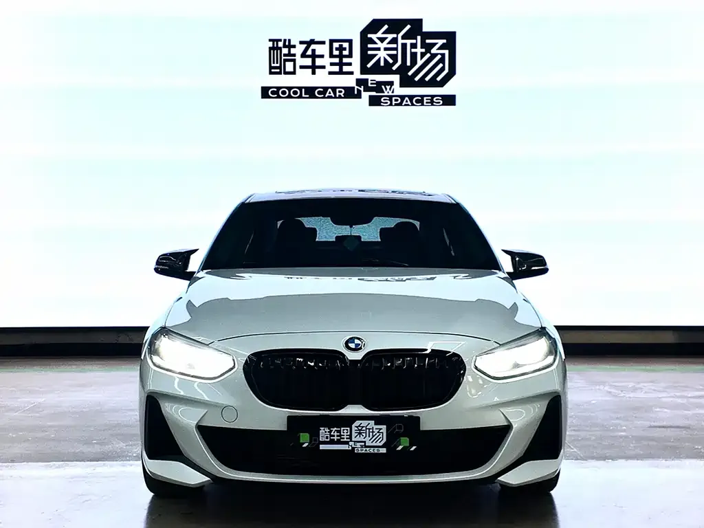 BMW 1 Series 2023 из CN, фото 6