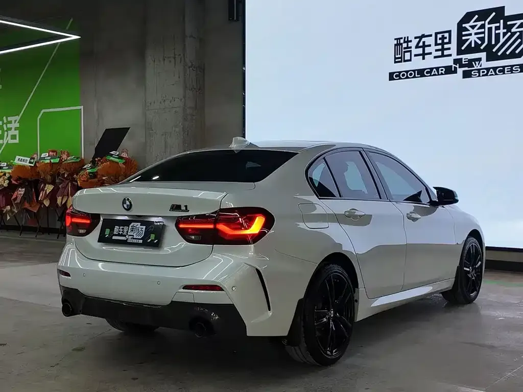 BMW 1 Series 2023 из CN, фото 7