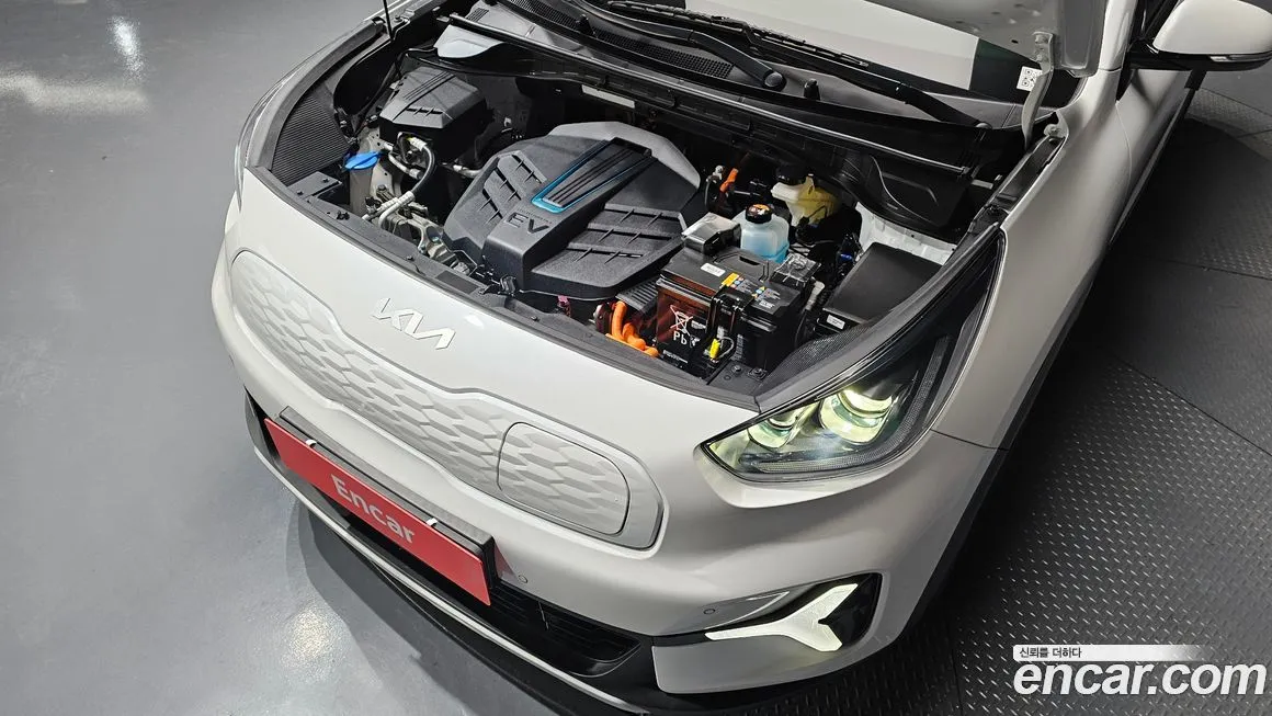 Kia Niro 2023 из KR, фото 9