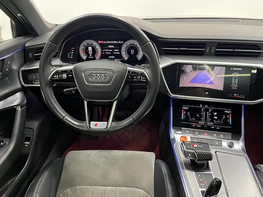 Audi A6L — фото 5