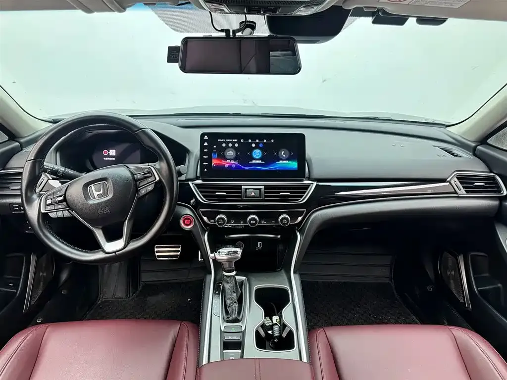 Honda Accord — фото 10