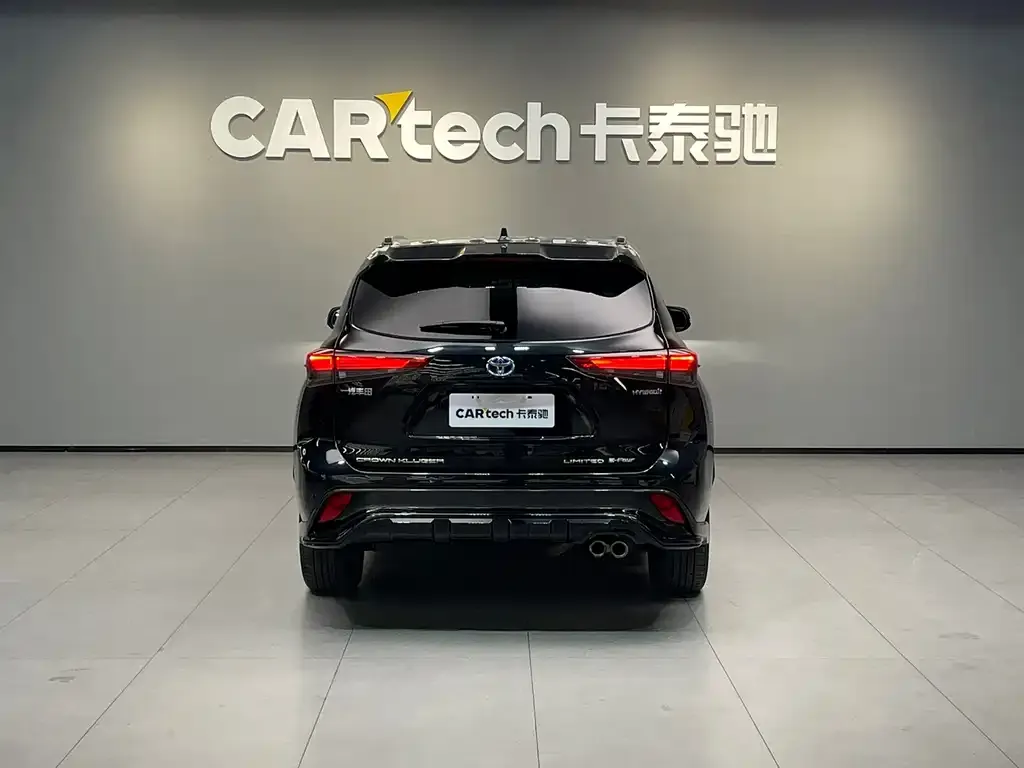 Toyota Crown Kluger 2021 из CN, фото 4