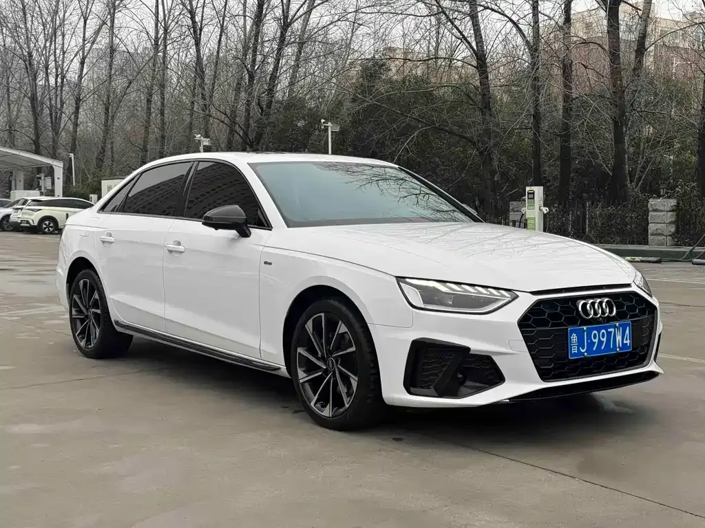 Audi A4L 2023 из CN, фото 9