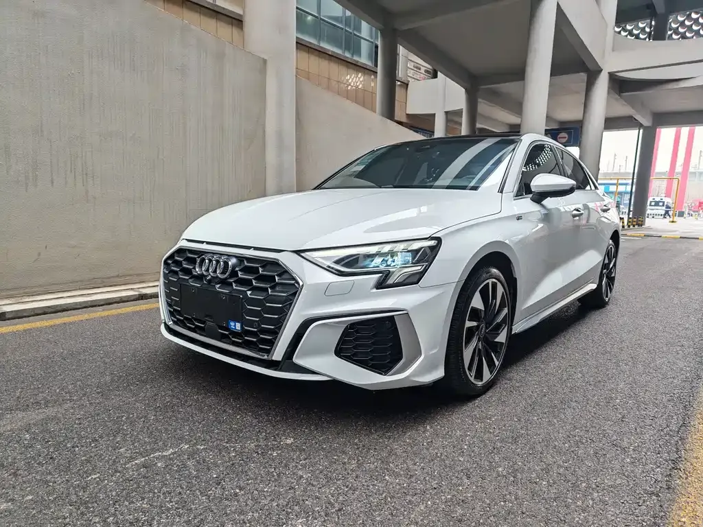 Audi A3 2022 из CN, фото 1
