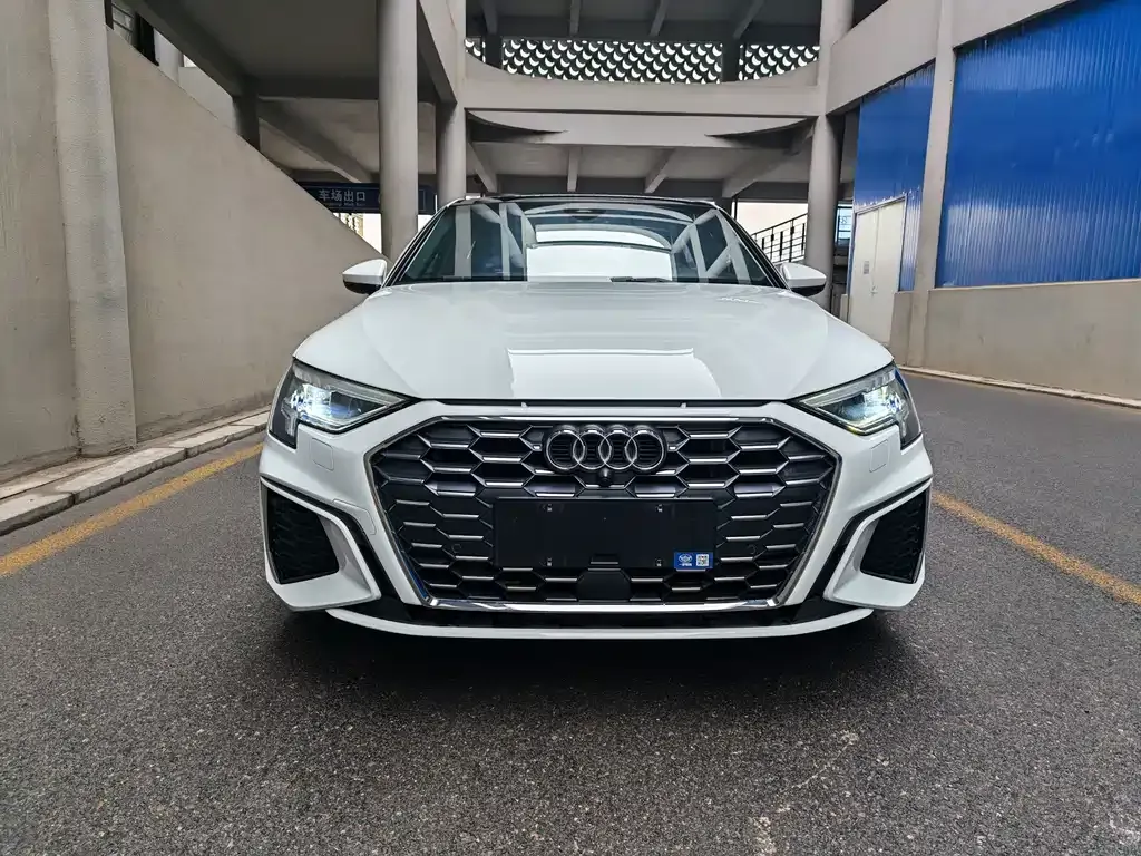 Audi A3 2022 из CN, фото 9