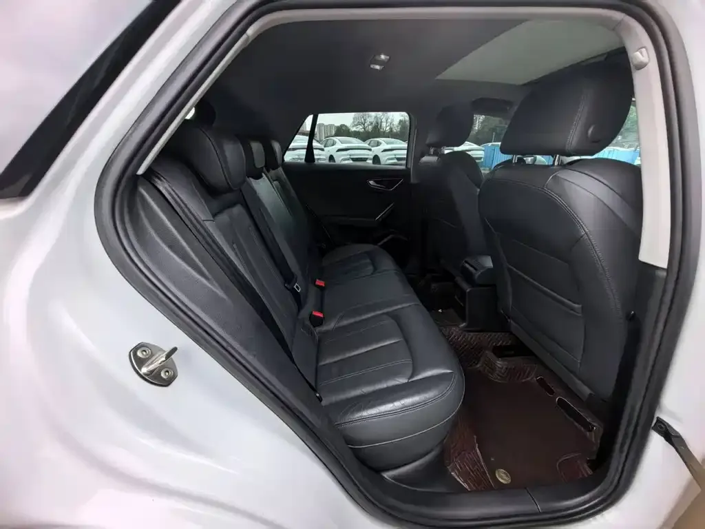 Audi Q2L 2022 из CN, фото 4