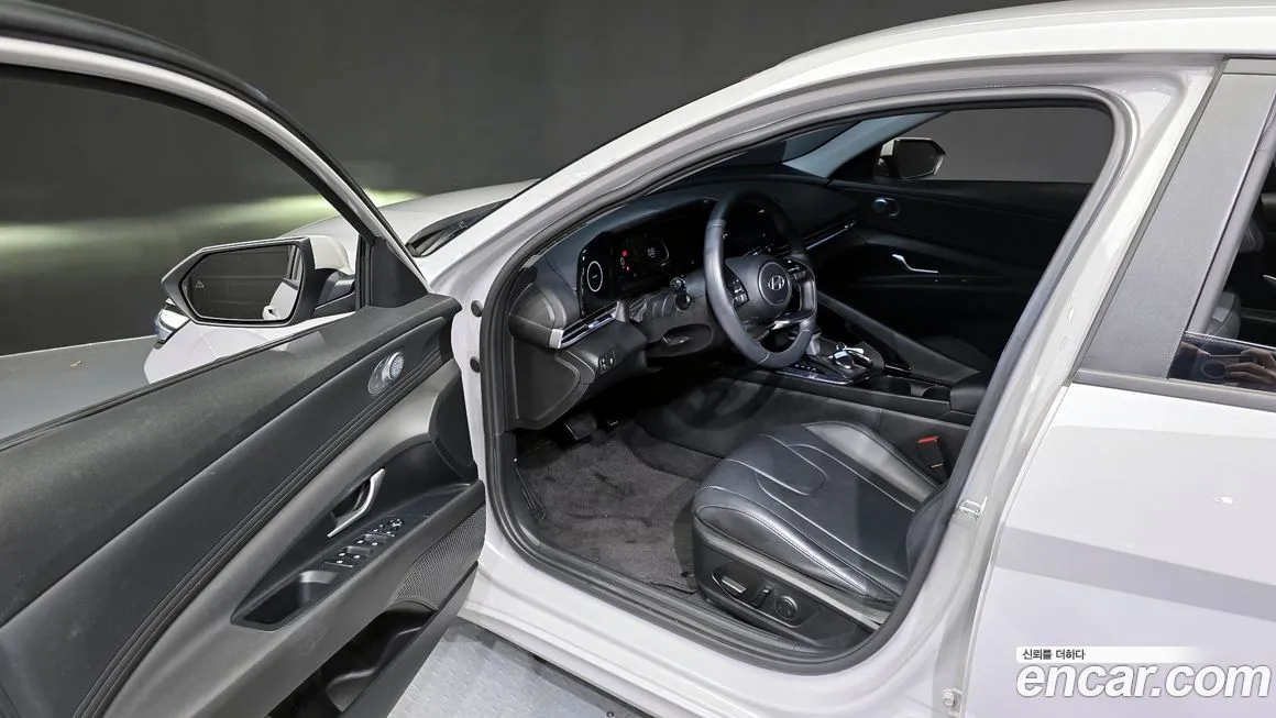 Hyundai AVANTE — фото 9